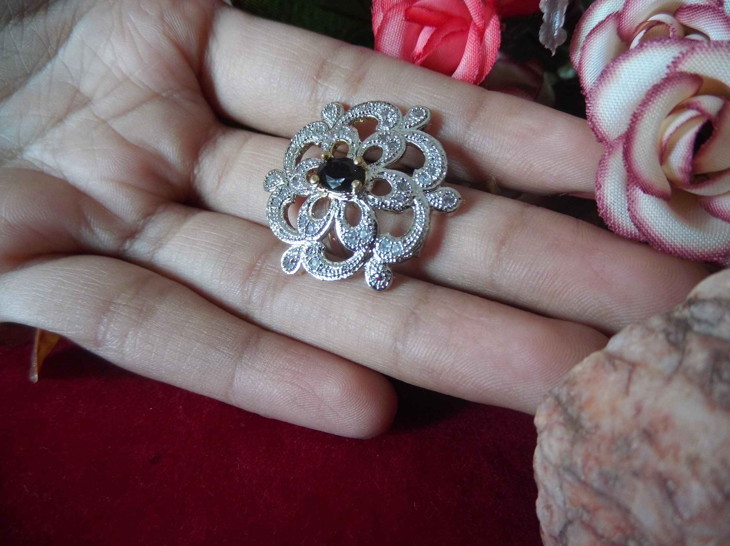 Black Stone Flower Design AD Ring1c Black Stone Flower Design AD Ring